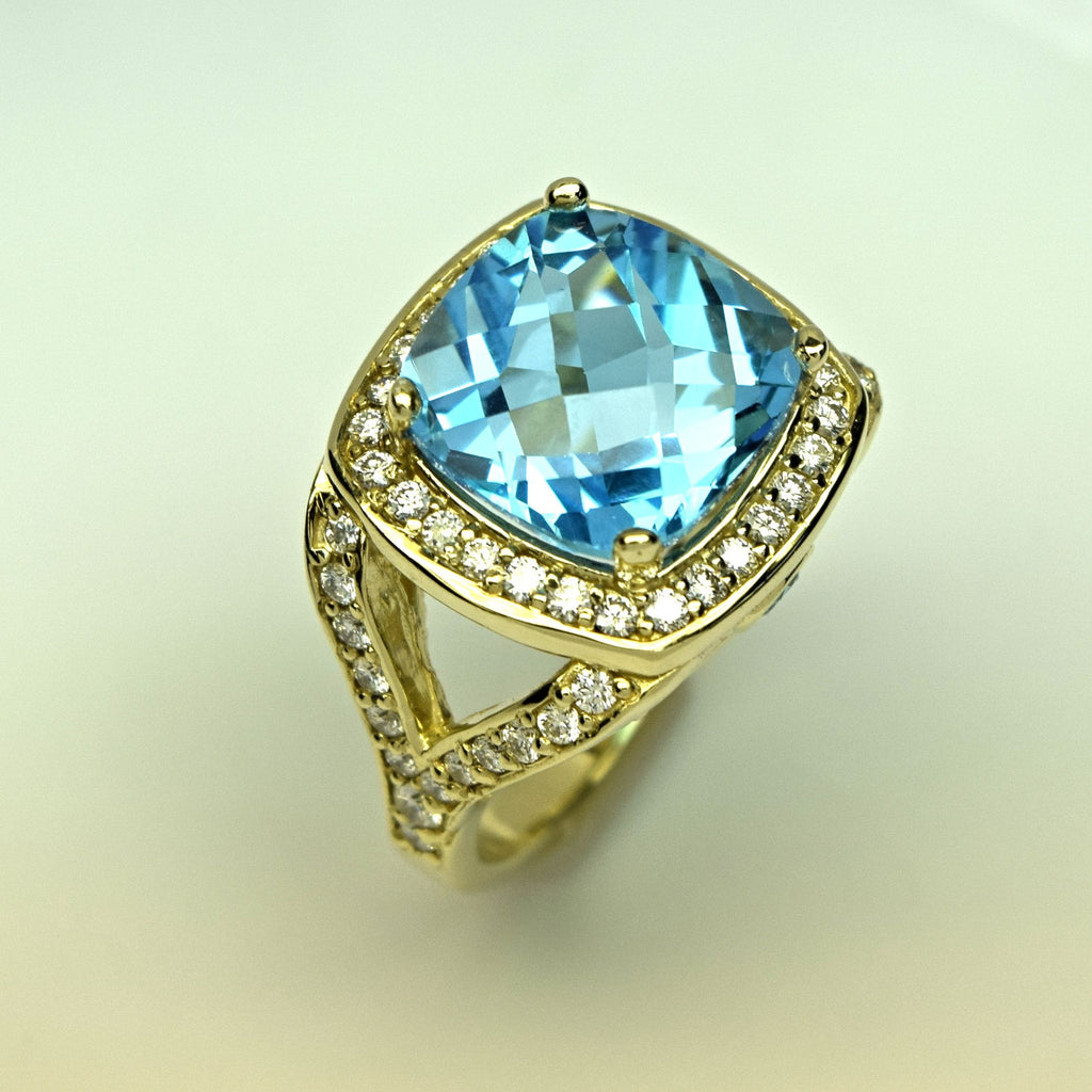 Yellow Gold Blue Topaz Ring