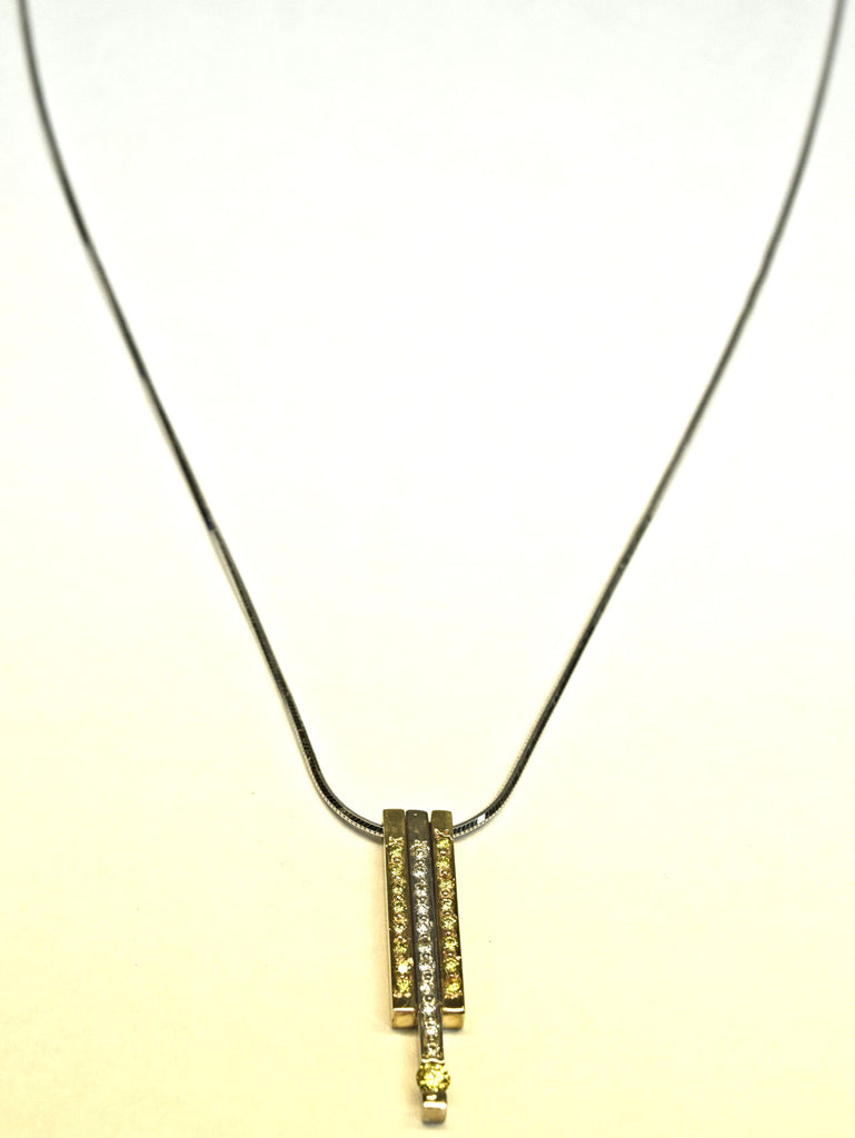 White and yellow Gold Necklace