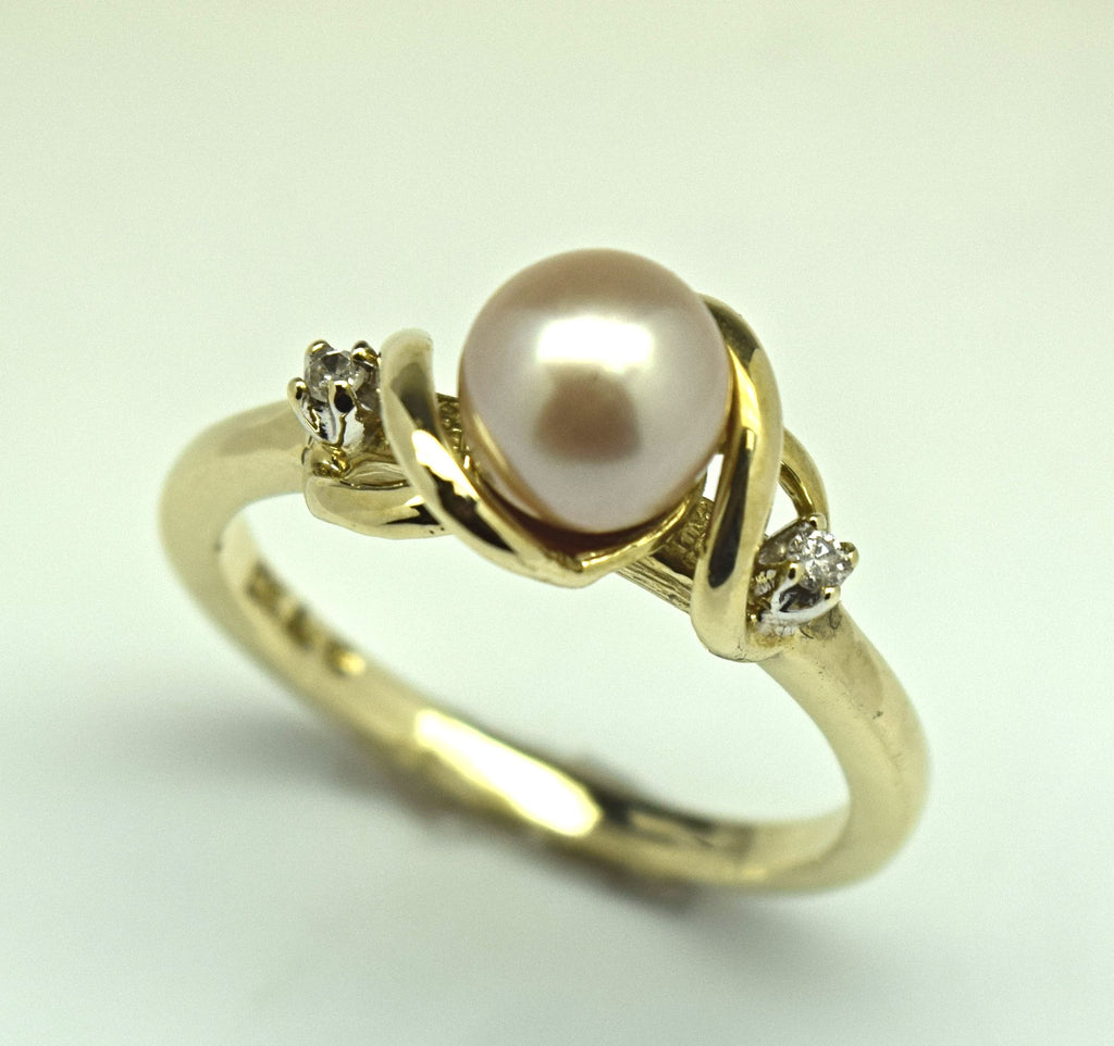 Yellow Gold Akoya Pearl Ring