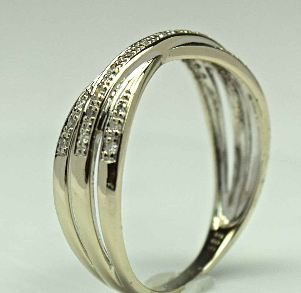 white gold band