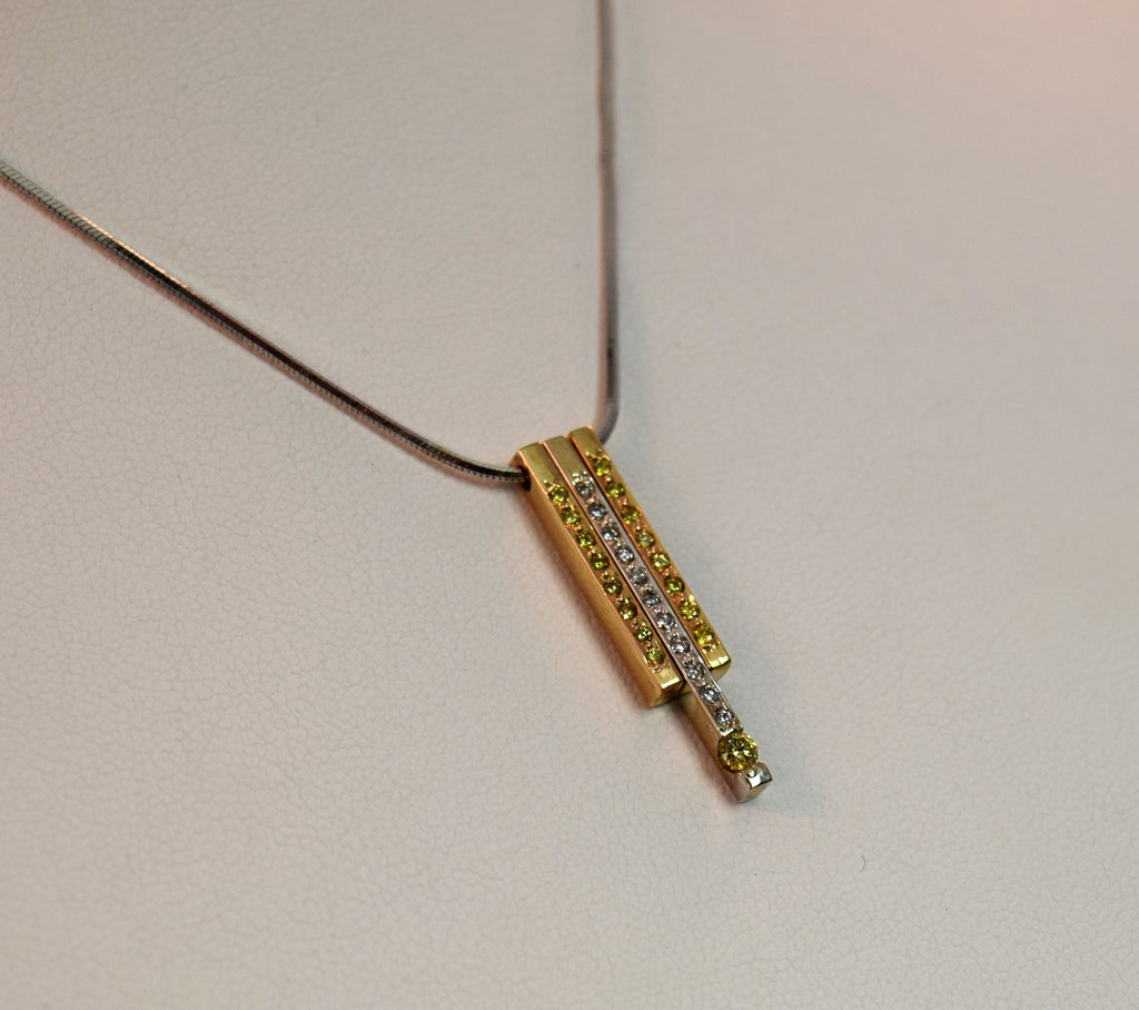White and yellow Gold Necklace